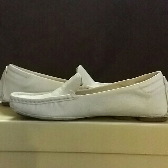 Michael Kors Driver Leather Loafers - Picture 8 of 8